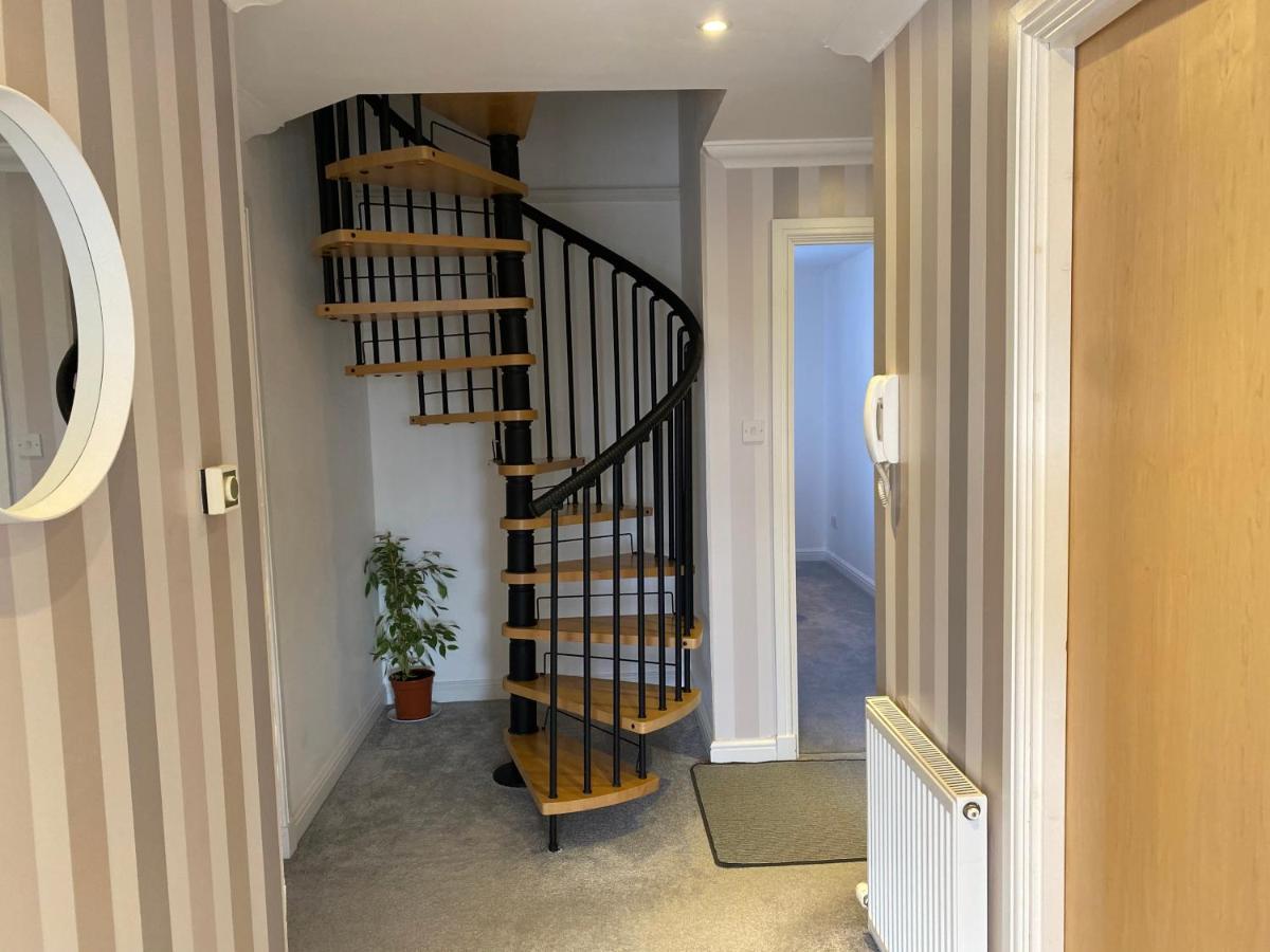 The Duplex Nairn- Spacious 3 Bedroom With Sunny Balcony Luaran gambar